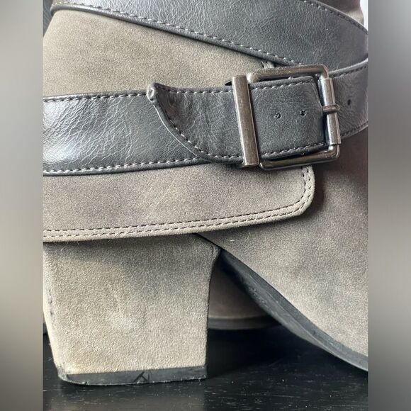 Life Stride Gray “Wendy” Suede Ankle Booties w/Straps & Buckle (Size: 7.5) - Picture 7 of 16
